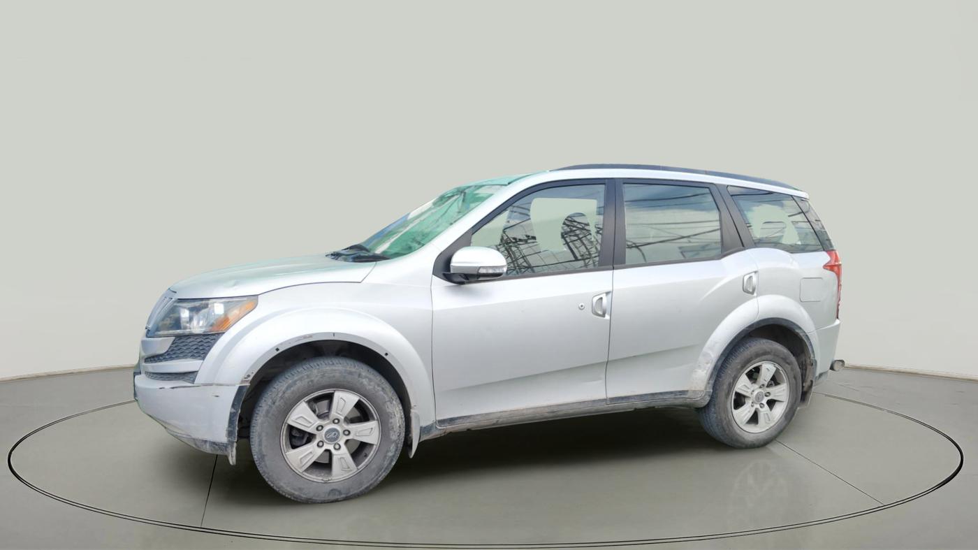 2015 Mahindra XUV500 W8, Diesel, Manual, 1,07,885 km, exterior