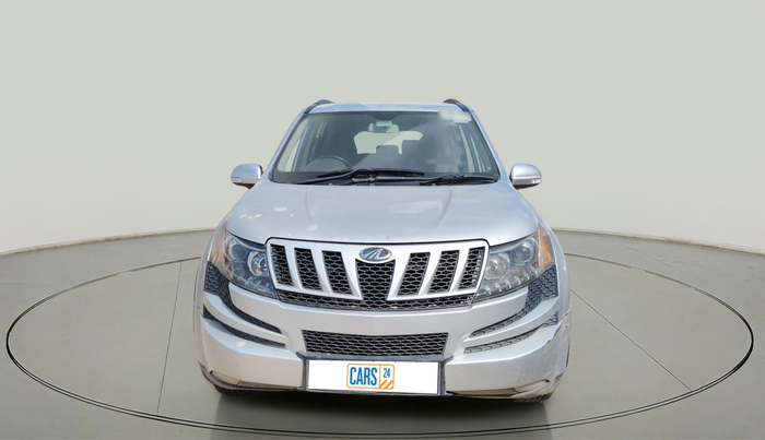 2015 Mahindra XUV500 W8, Diesel, Manual, 1,07,885 km, exterior