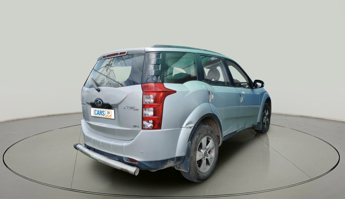 2015 Mahindra XUV500 W8, Diesel, Manual, 1,07,885 km, exterior