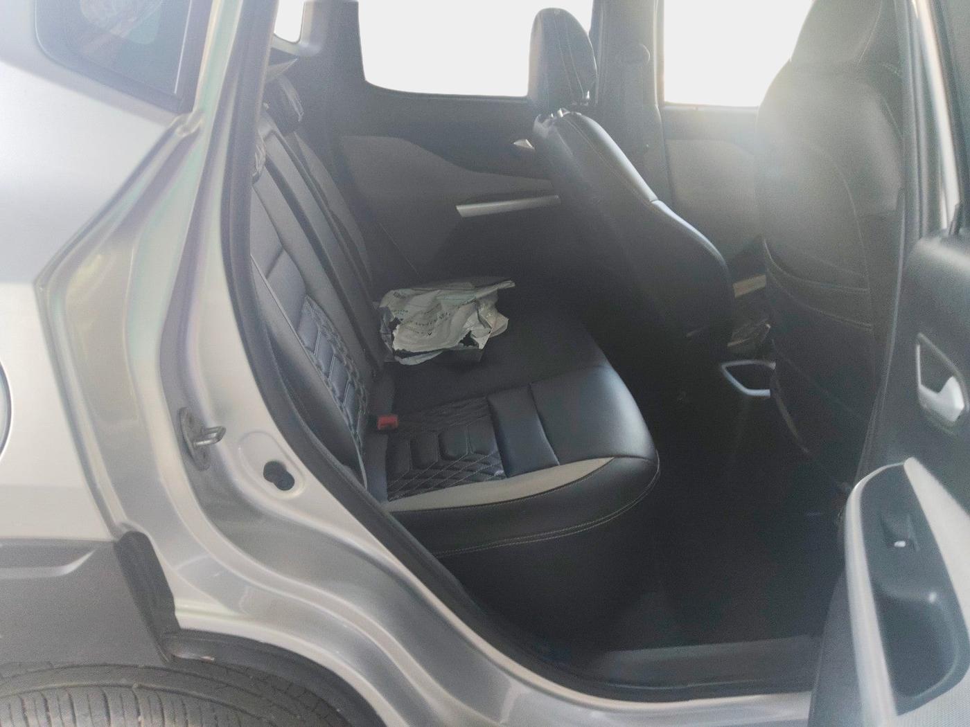2021 Nissan MAGNITE XV MT, Petrol, Manual, 24,725 km, interior
