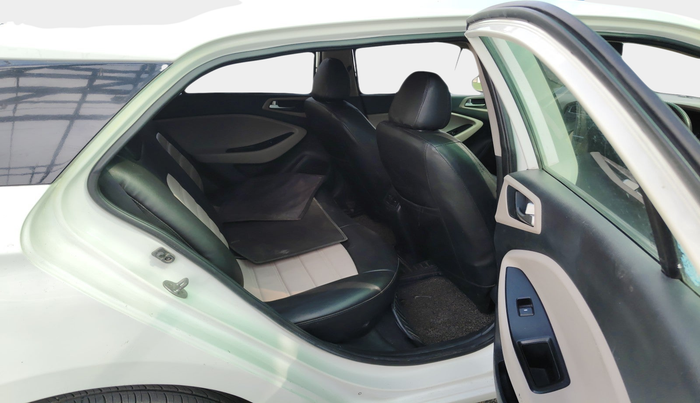 2019 Hyundai Elite i20 SPORTZ PLUS 1.4 CRDI, Diesel, Manual, 1,24,993 km, interior