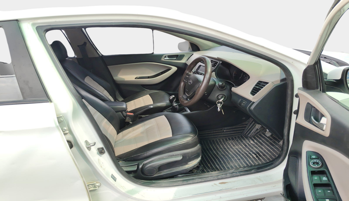 2019 Hyundai Elite i20 SPORTZ PLUS 1.4 CRDI, Diesel, Manual, 1,24,993 km, interior