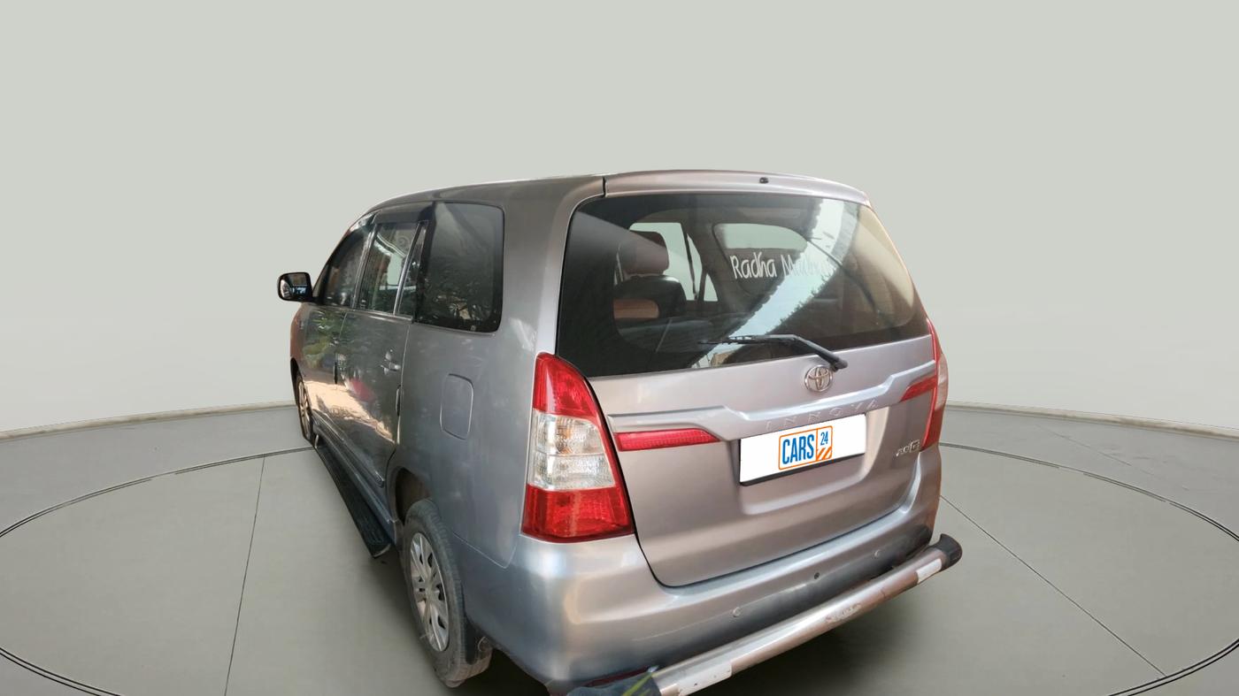 2015 Toyota Innova 2.5 GX 7 STR, Diesel, Manual, 1,31,297 km, exterior