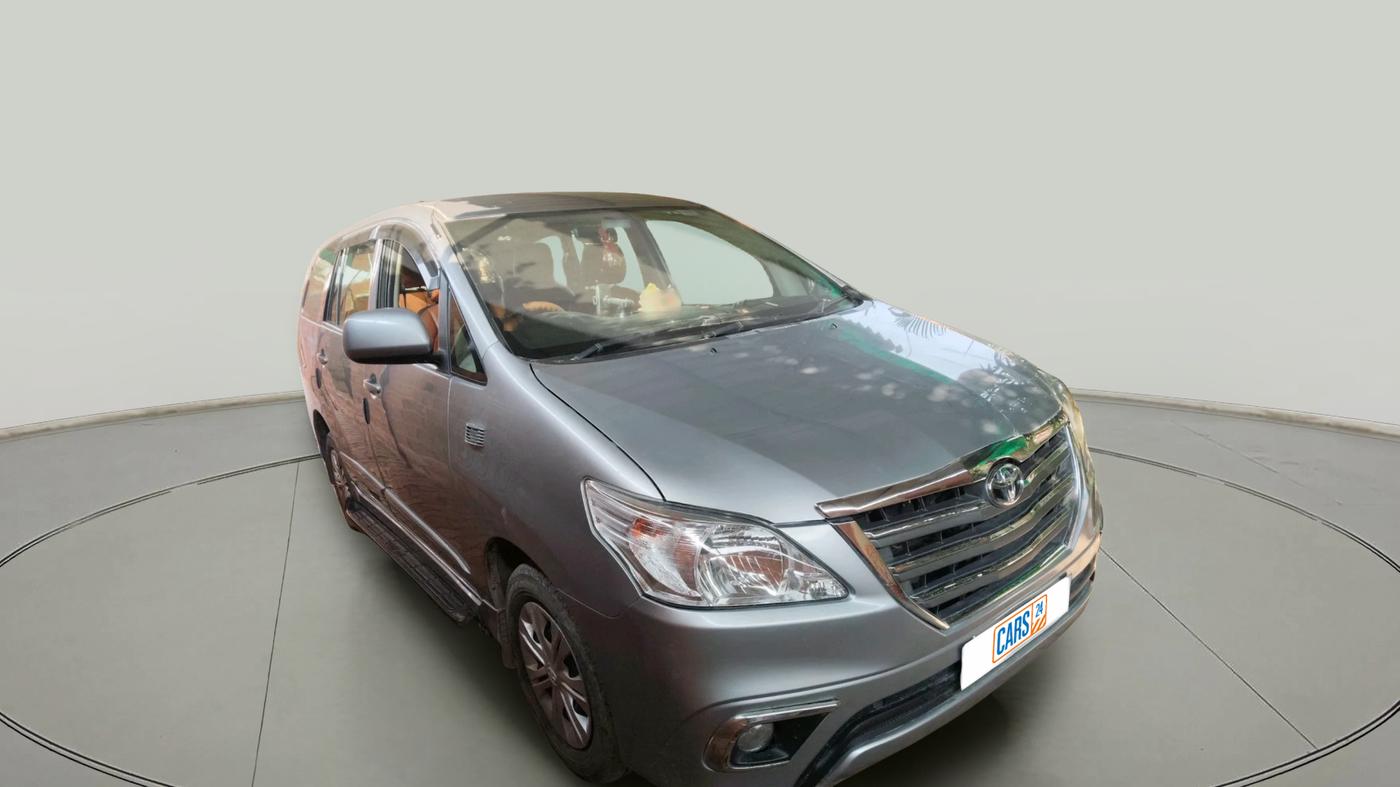 2015 Toyota Innova 2.5 GX 7 STR, Diesel, Manual, 1,31,297 km, exterior