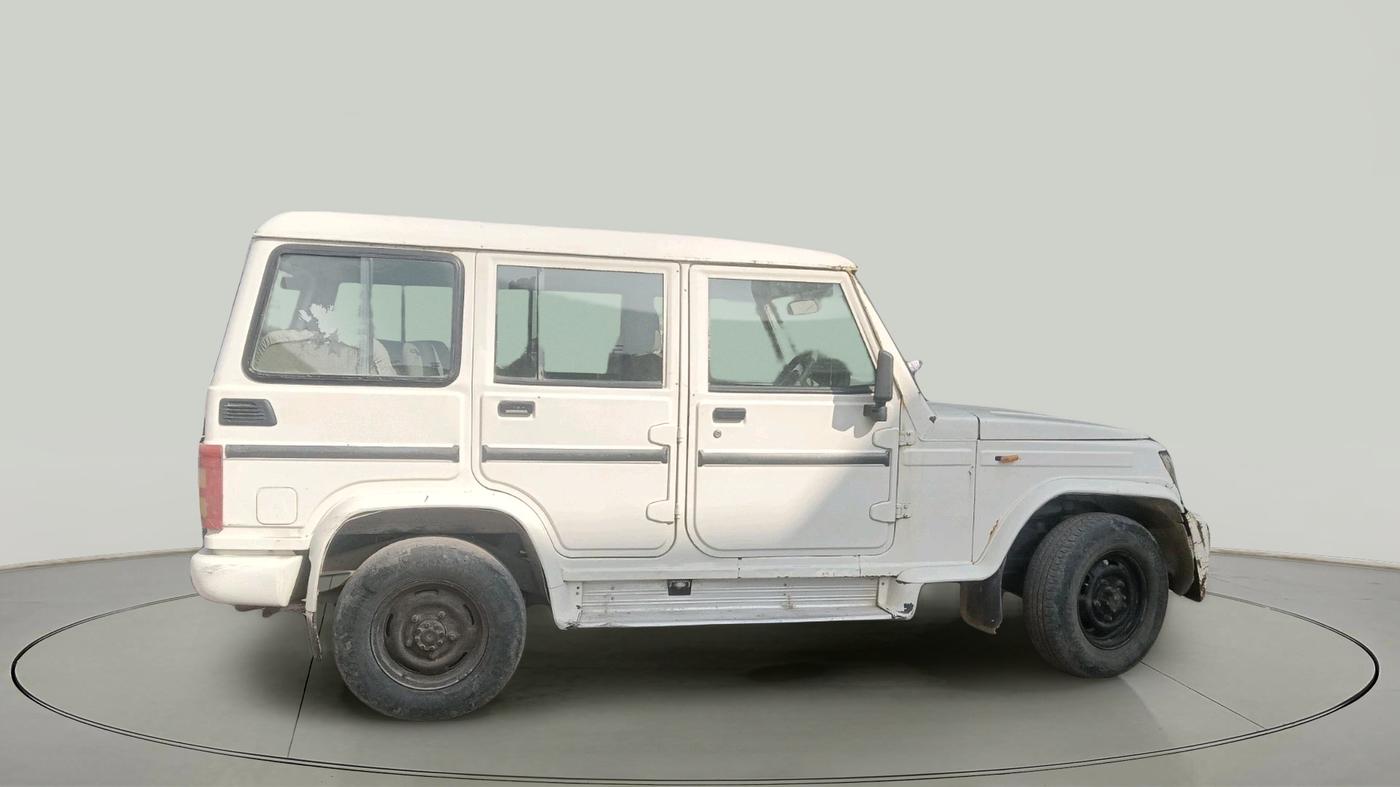 2012 Mahindra Bolero LX BS-III, Diesel, Manual, 2,08,757 km, exterior