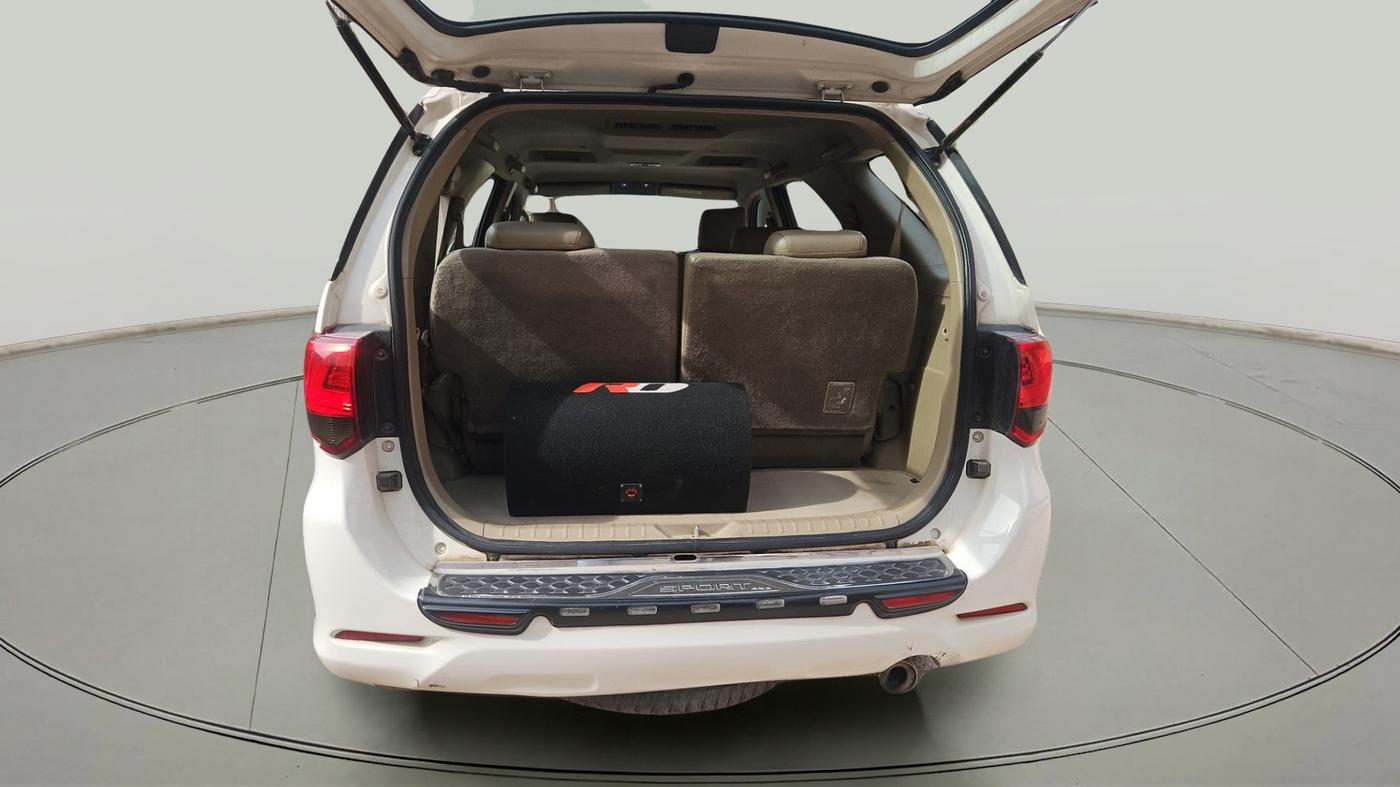 2015 Toyota Fortuner 3.0 4X2 AT, Diesel, Automatic, 1,26,962 km, exterior
