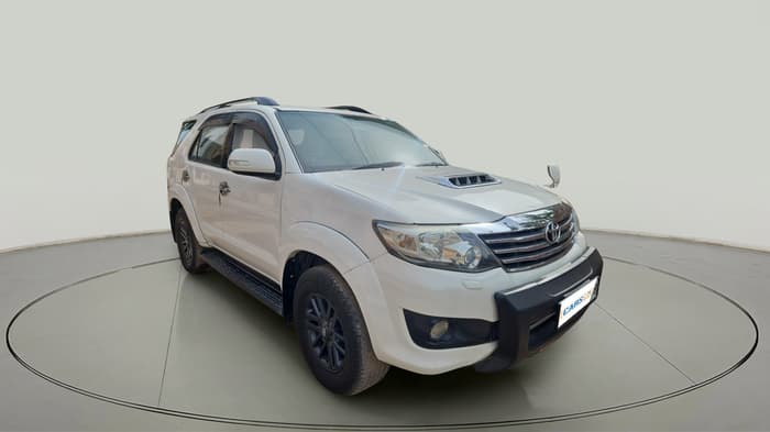 2015 Toyota Fortuner 3.0 4X2 AT, Diesel, Automatic, 1,26,962 km, exterior