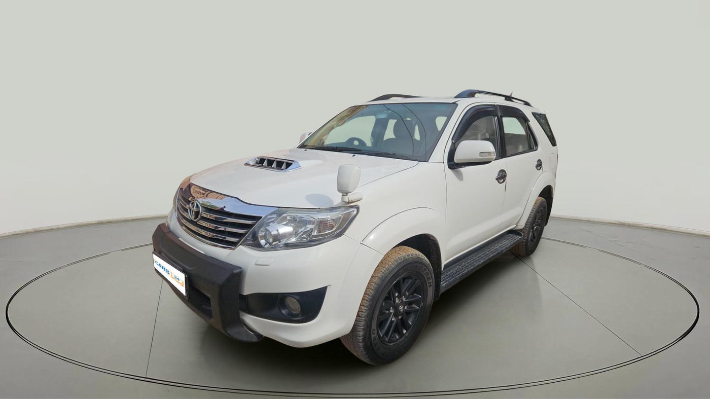 2015 Toyota Fortuner 3.0 4X2 AT, Diesel, Automatic, 1,26,962 km, exterior