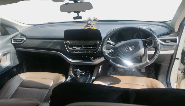 2019 Tata Harrier XZ 2.0L, Diesel, Manual, 1,22,958 km, interior