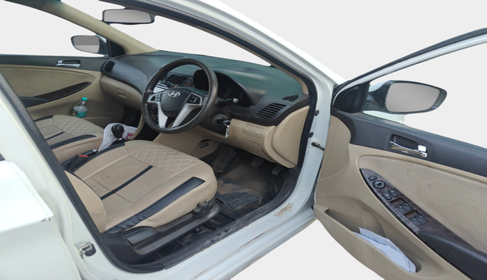 2013 Hyundai Verna FLUIDIC 1.6 CRDI SX, Diesel, Manual, 1,25,124 km, interior