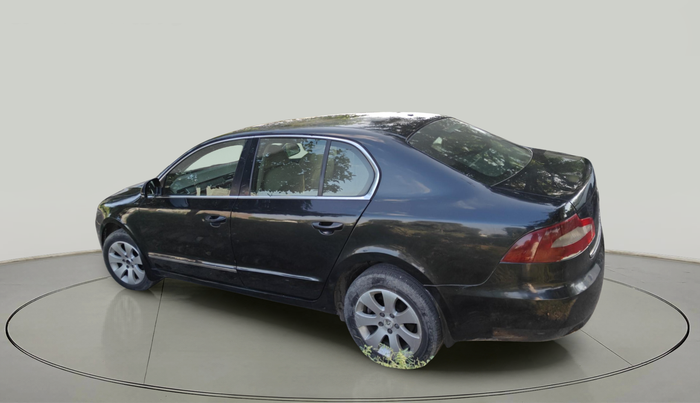 2012 Skoda Superb ELEGANCE 2.0 TDI CR AT, Diesel, Automatic, 1,20,021 km, exterior