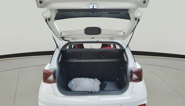 2022 Hyundai VENUE S+ 1.2, Petrol, Manual, 71,975 km, exterior