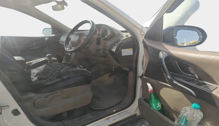 2012 Mahindra XUV500 W8, Diesel, Manual, 1,28,396 km, interior