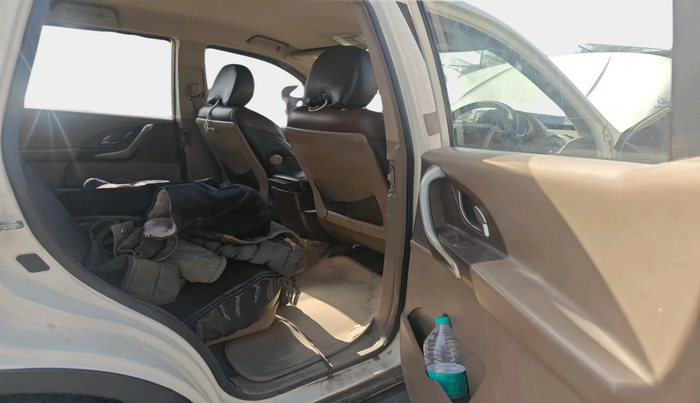 2012 Mahindra XUV500 W8, Diesel, Manual, 1,28,396 km, interior