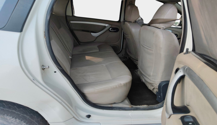 2015 Nissan Terrano XE (D), Diesel, Manual, 2,25,872 km, interior