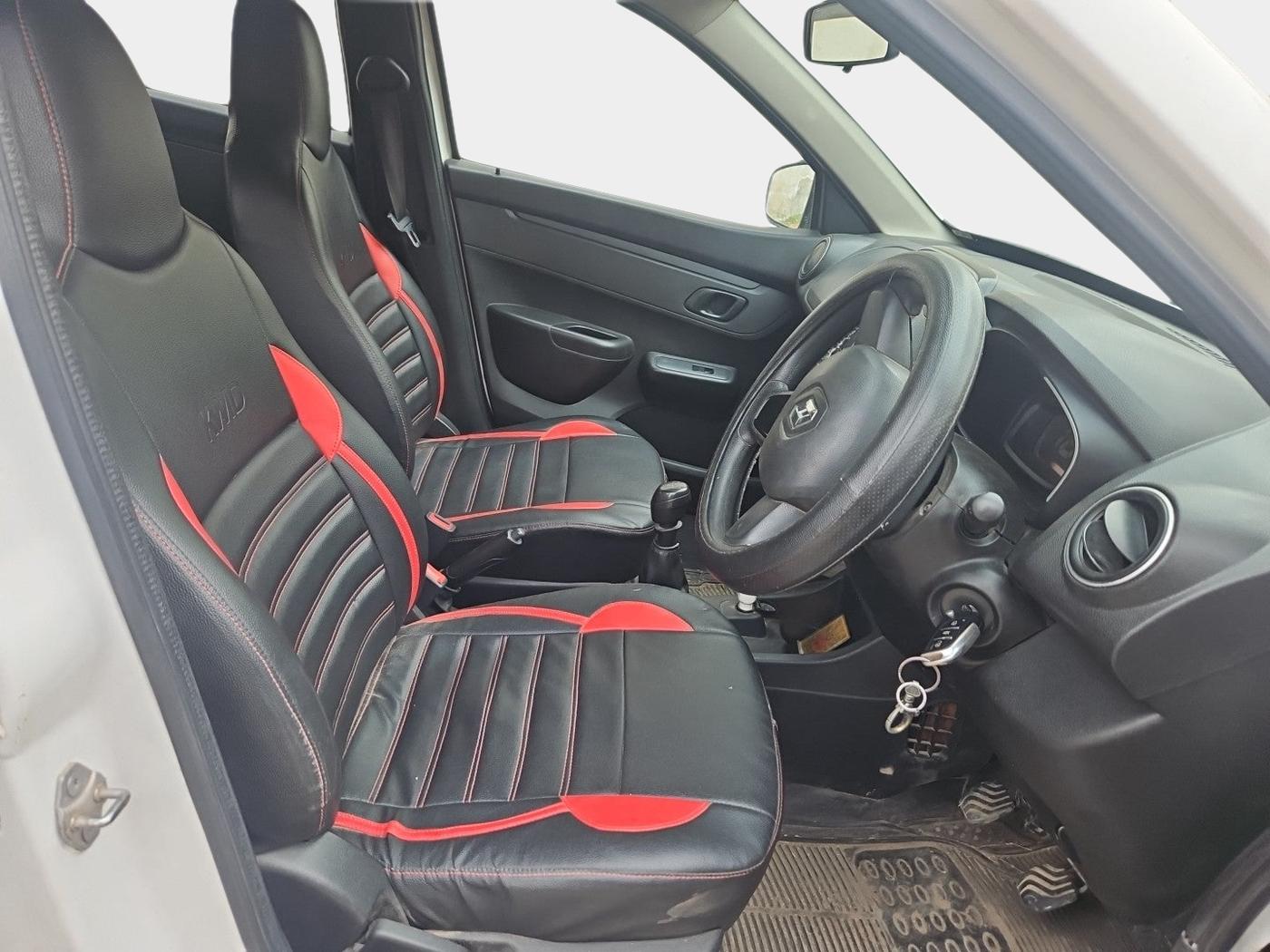 2017 Renault Kwid RXL, Petrol, Manual, 79,355 km, interior
