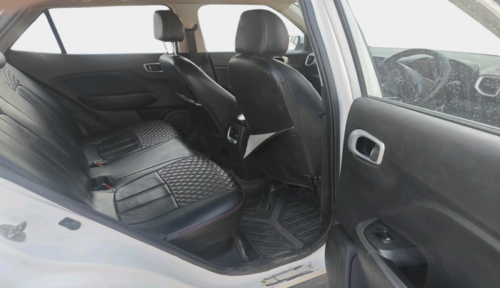 2020 Hyundai VENUE SX 1.5 CRDI, Diesel, Manual, 1,62,017 km, interior