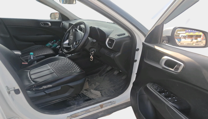 2020 Hyundai VENUE SX 1.5 CRDI, Diesel, Manual, 1,62,017 km, interior