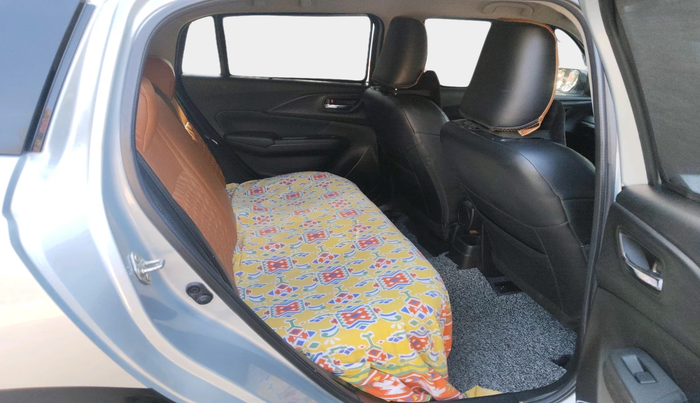 2025 Maruti Swift VXI 1.2L CNG, Petrol, Manual, 12,100 km, interior