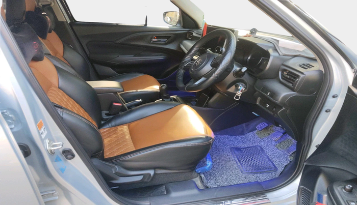 2025 Maruti Swift VXI 1.2L CNG, Petrol, Manual, 12,100 km, interior