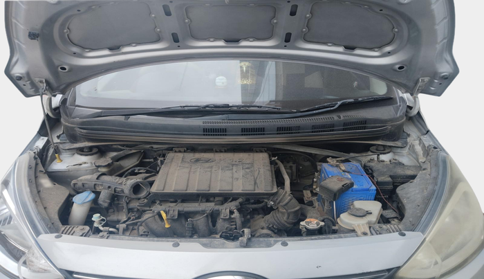 2016 Hyundai Xcent SX 1.2, Petrol, Manual, 1,54,026 km, exterior