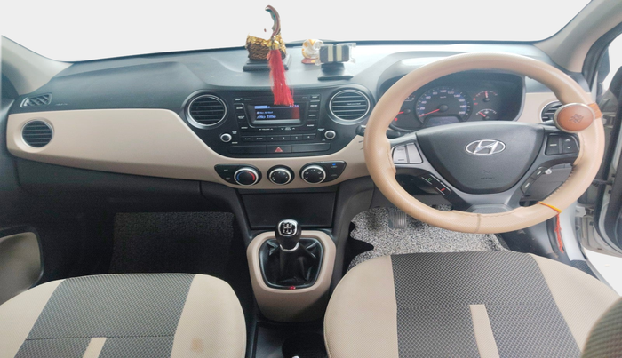 2016 Hyundai Xcent SX 1.2, Petrol, Manual, 1,54,026 km, interior