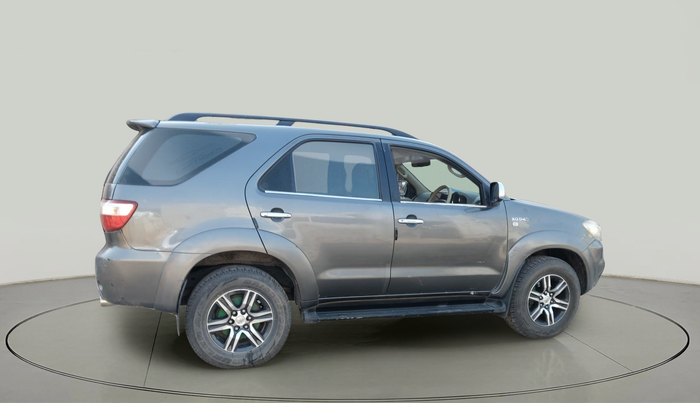 2010 Toyota Fortuner 3.0 4X4 MT, Diesel, Manual, 96,005 km, exterior
