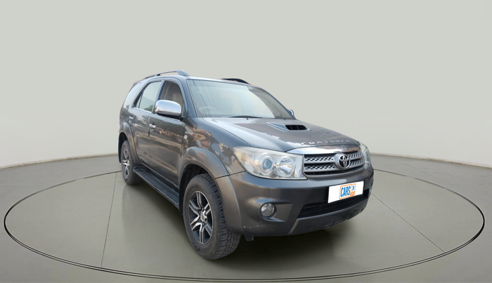 2010 Toyota Fortuner 3.0 4X4 MT, Diesel, Manual, 96,005 km, exterior