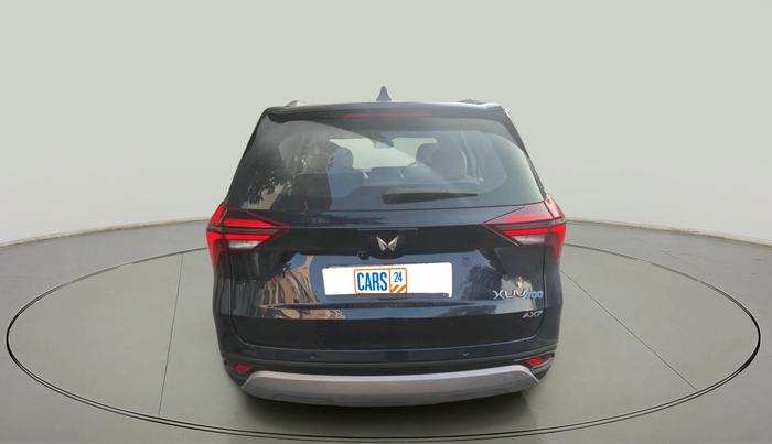 2022 Mahindra XUV700 AX 7 LUXURY D AWD AT 7 STR, Diesel, Automatic, 85,545 km, exterior