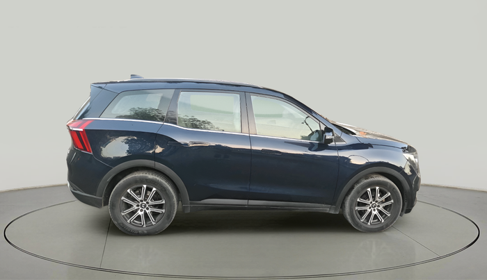 2022 Mahindra XUV700 AX 7 LUXURY D AWD AT 7 STR, Diesel, Automatic, 85,545 km, exterior