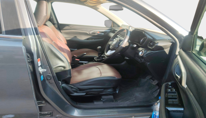 2023 Toyota URBAN CRUISER HYRYDER V NEO DRIVE, Petrol, Manual, 19,403 km, interior