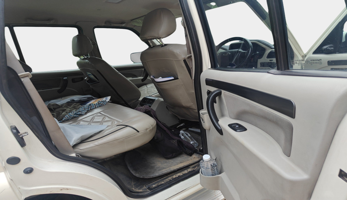 2020 Mahindra Scorpio S5, Diesel, Manual, 1,34,671 km, interior