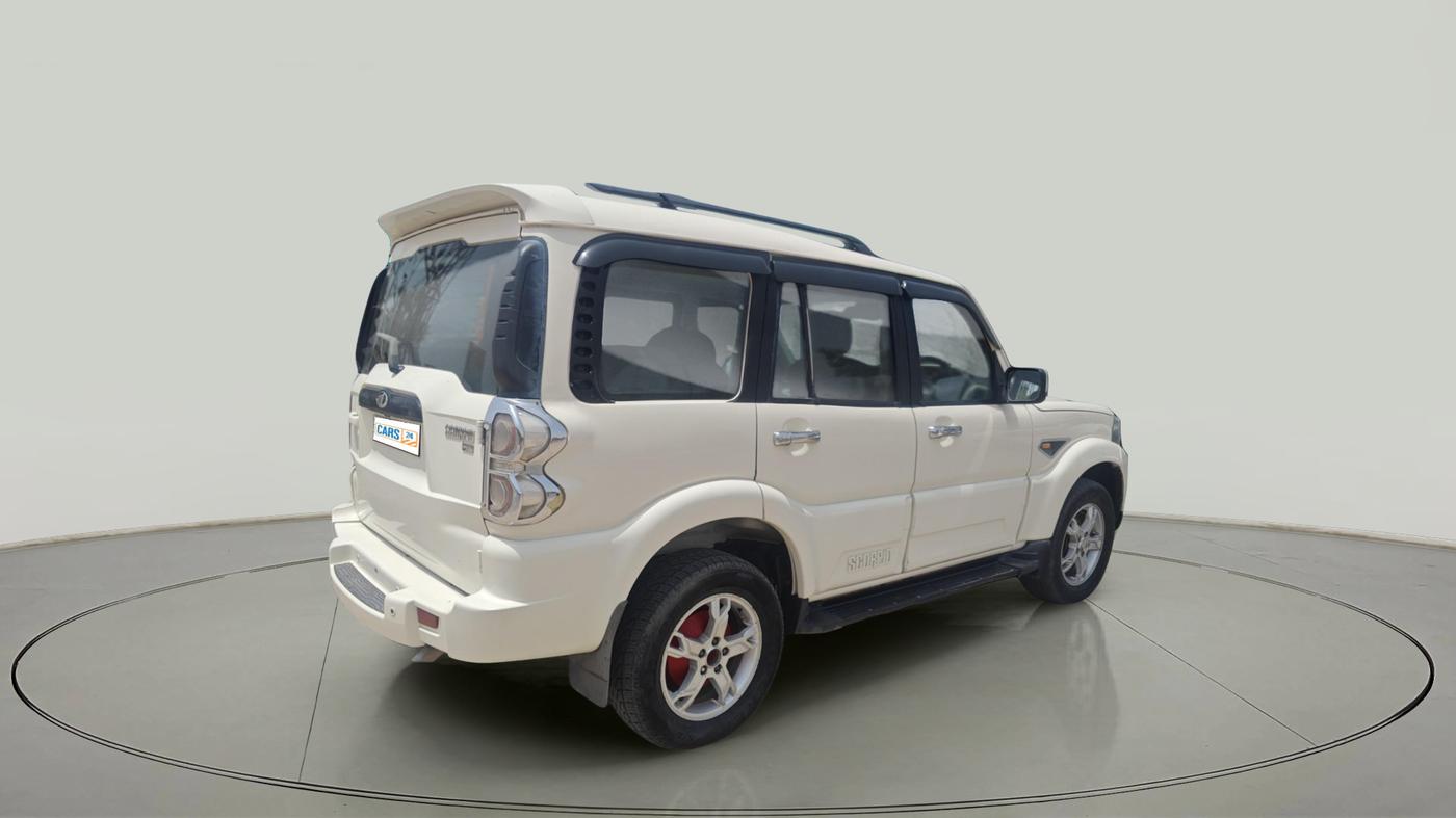 2017 Mahindra Scorpio S10, Diesel, Manual, 28,168 km, exterior