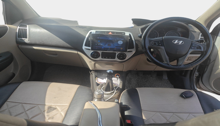 2013 Hyundai i20 SPORTZ 1.2, Petrol, Manual, 96,879 km, interior