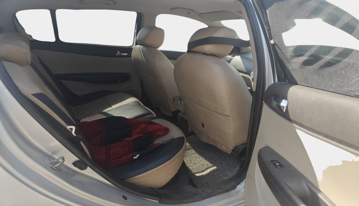 2013 Hyundai i20 SPORTZ 1.2, Petrol, Manual, 96,879 km, interior