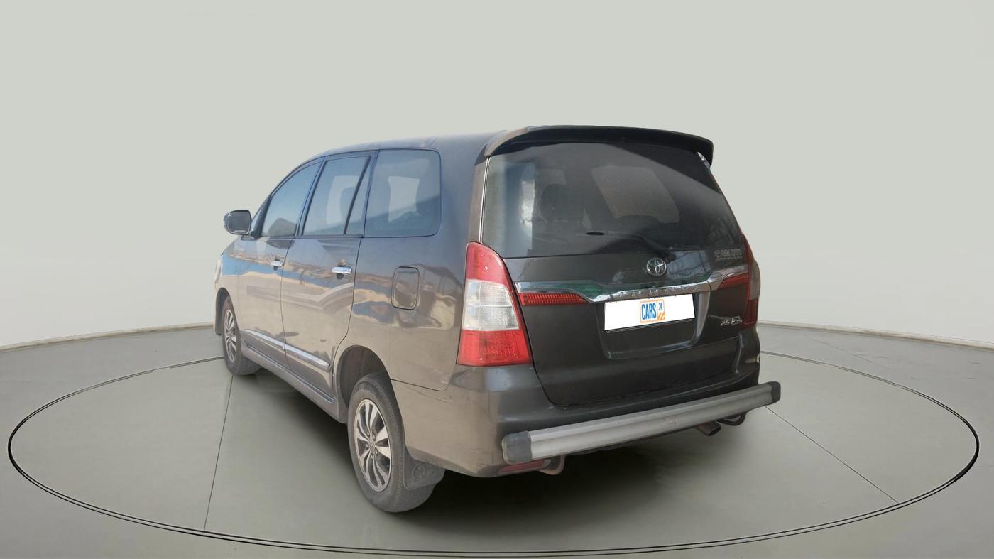 2015 Toyota Innova 2.5 ZX 7 STR, Diesel, Manual, 2,63,596 km, exterior