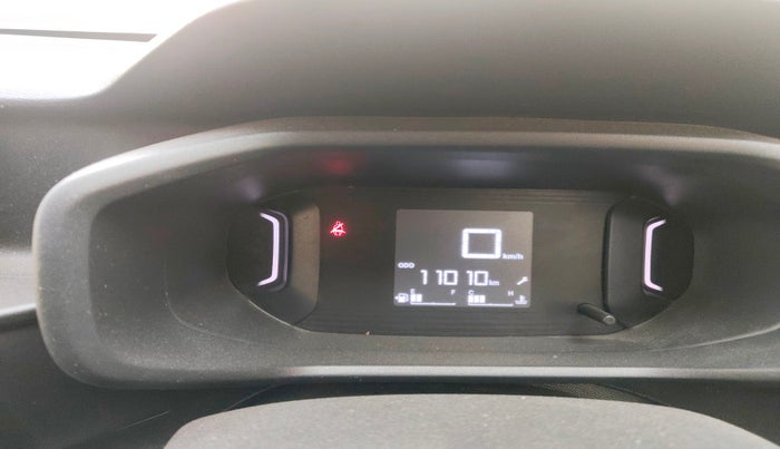 2024 CITROEN C3 FEEL 1.2, Petrol, Manual, 11,010 km, interior