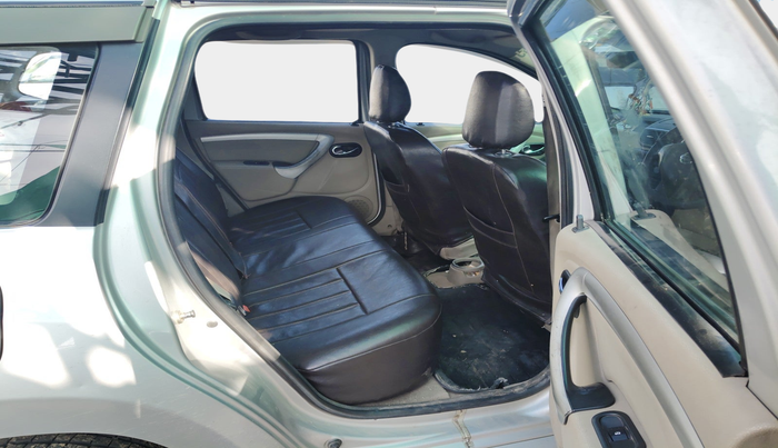 2015 Nissan Terrano XL (D), Diesel, Manual, 1,15,890 km, interior
