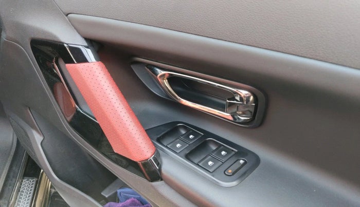 2023 Tata Safari XZA PLUS O RED DARK , Diesel, Automatic, 26,832 km, interior