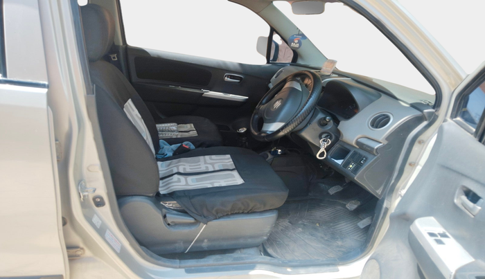 2011 Maruti Wagon R 1.0 LXI LPG, Petrol, Manual, 83,009 km, interior