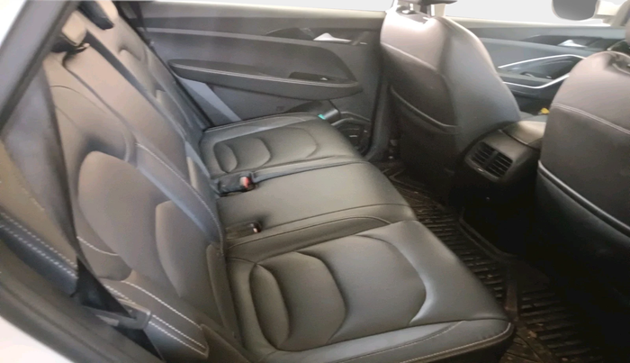 2019 MG HECTOR SHARP HYBRID 1.5 PETROL, Petrol, Manual, 52,200 km, interior