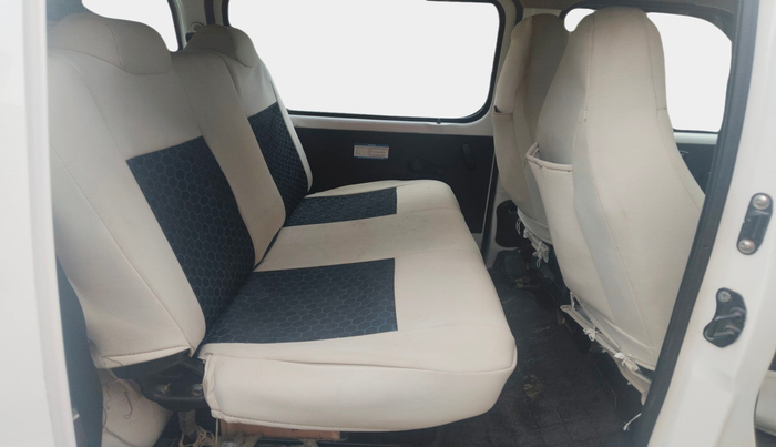 2022 Maruti Eeco 5 STR AC CNG, Petrol, Manual, 56,134 km, interior