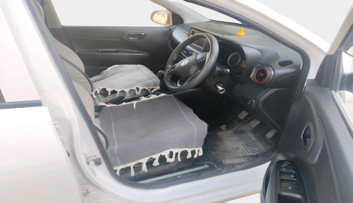 2022 Hyundai GRAND I10 NIOS MAGNA CORPORATE EDITION 1.2 KAPPA VTVT, Petrol, Manual, 24,013 km, interior