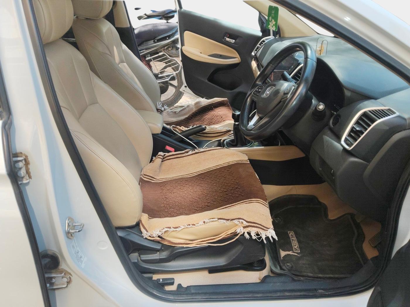 2021 Honda City 1.5L I-DTEC ZX, Diesel, Manual, 1,15,086 km, interior