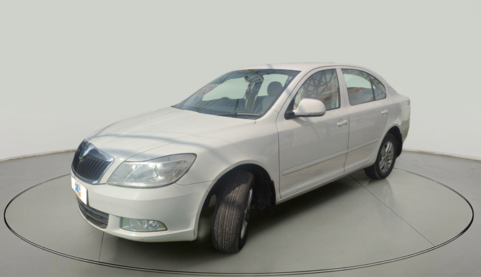 2012 Skoda Laura AMBITION 2.0 TDI CR MT, Diesel, Manual, 1,40,260 km, exterior