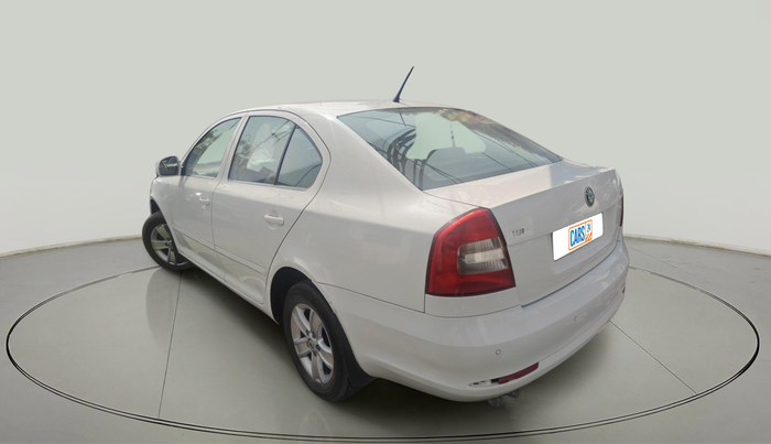 2012 Skoda Laura AMBITION 2.0 TDI CR MT, Diesel, Manual, 1,40,260 km, exterior