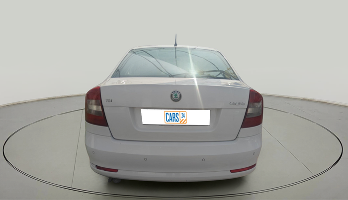 2012 Skoda Laura AMBITION 2.0 TDI CR MT, Diesel, Manual, 1,40,260 km, exterior