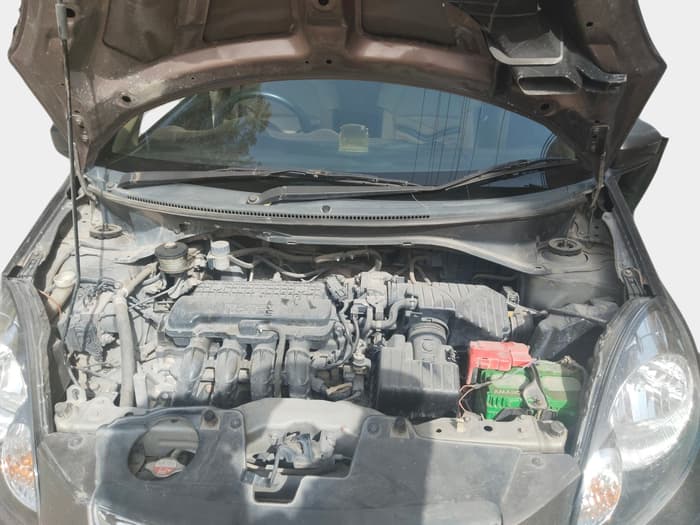 2013 Honda Brio V MT, Petrol, Manual, 1,69,155 km, exterior
