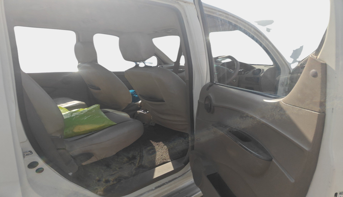 2011 Mahindra Xylo E4, Diesel, Manual, 1,93,383 km, interior