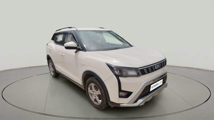 2022 Mahindra XUV300 W6 1.5 Sunroof Diesel, Diesel, Manual, 1,10,175 km, exterior